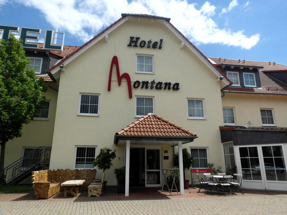 Hotel Montana Lauenau Esterno foto