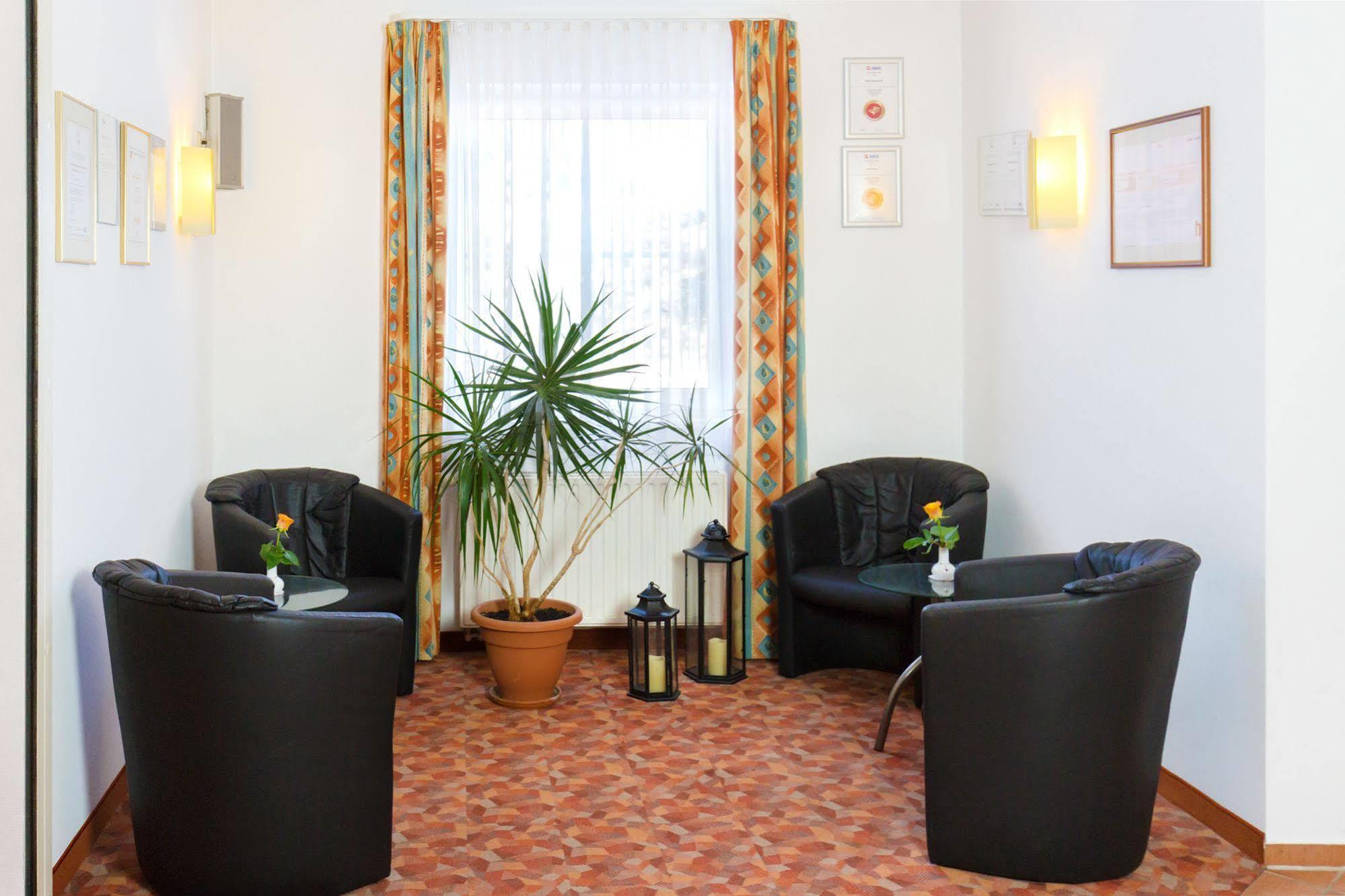 Hotel Montana Lauenau Esterno foto